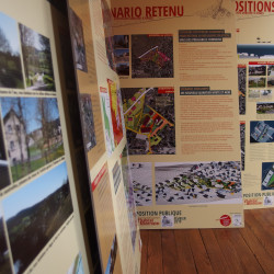 panneaux pour l'exposition montrant les différentes étapes de travail pour un futur quartier de logements à Gages-Montrozier (12)